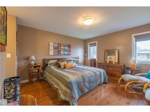 11 Corbin Street, St. Catharines, ON - Indoor Photo Showing Bedroom