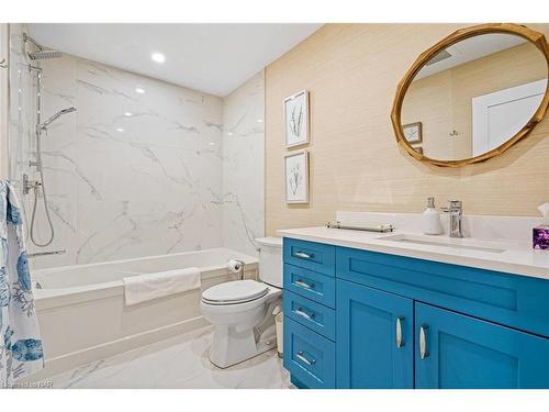 325 Lakewood Avenue, Crystal Beach, ON - Indoor Photo Showing Bathroom