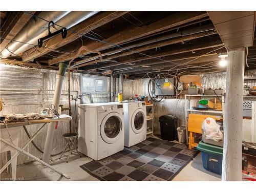6604 Orchard Avenue, Niagara Falls, ON - Indoor Photo Showing Laundry Room
