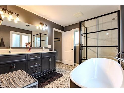 170 Lakewood Avenue, Crystal Beach, ON - Indoor Photo Showing Bathroom