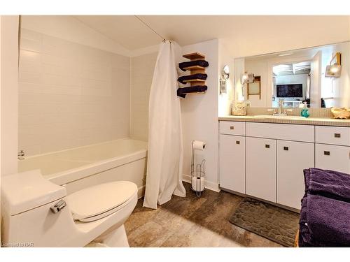 391 Cambridge Road W, Crystal Beach, ON - Indoor Photo Showing Bathroom