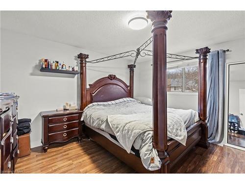 475 Bunting Road, St. Catharines, ON - Indoor Photo Showing Bedroom