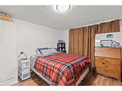 475 Bunting Road, St. Catharines, ON - Indoor Photo Showing Bedroom
