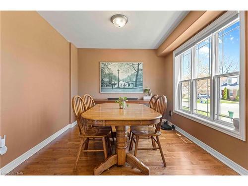 74 Chicory Crescent, St. Catharines, ON - Indoor Photo Showing Dining Room