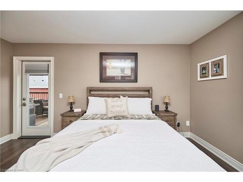 2974 Bethune Avenue, Ridgeway, ON - Indoor Photo Showing Bedroom