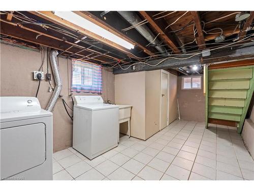 29 Margery Avenue, St. Catharines, ON - Indoor Photo Showing Laundry Room