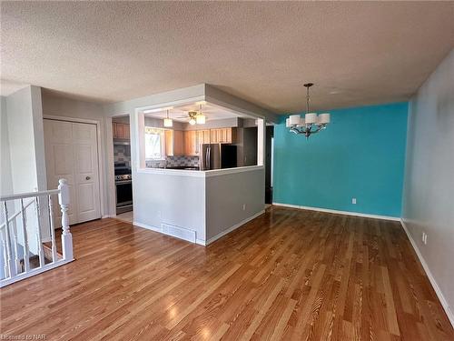 36 Mayfair Drive, Welland, ON - Indoor Photo Showing Other Room