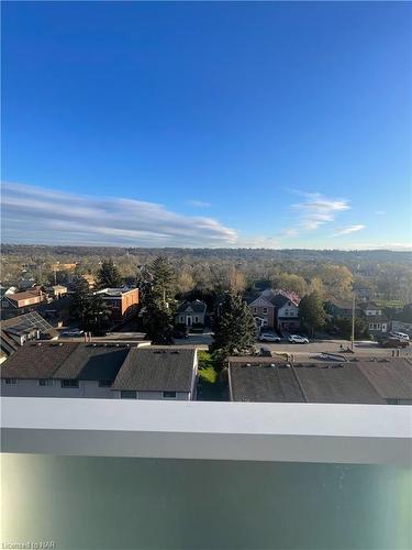 607-415 Main Street W, Hamilton, ON - Outdoor With View
