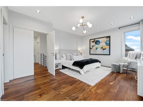 25 Kenmir Avenue, St. Davids, ON - Indoor Photo Showing Bedroom