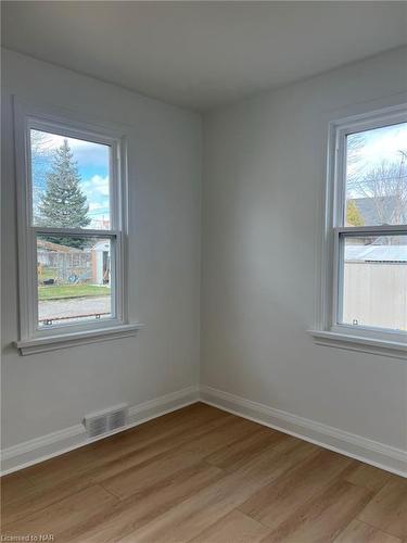 12 Ferndale Avenue, St. Catharines, ON - Indoor Photo Showing Other Room