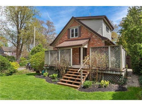 305 Victoria St Street, Niagara-On-The-Lake, ON - Outdoor With Deck Patio Veranda