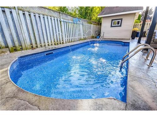 46 Bendingroad Crescent, St. Catharines, ON - Outdoor With In Ground Pool
