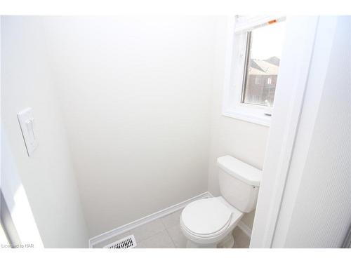 7804 Juneberry Drive, Niagara Falls, ON - Indoor Photo Showing Bathroom