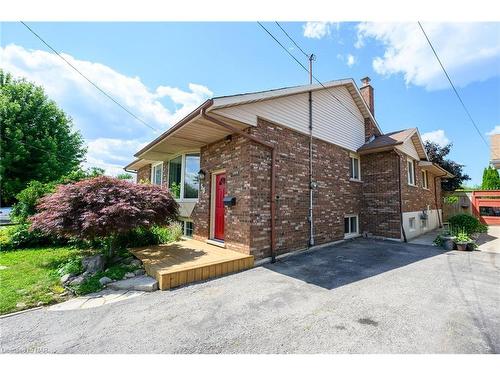 50 Adis Avenue, Hamilton, ON - Outdoor