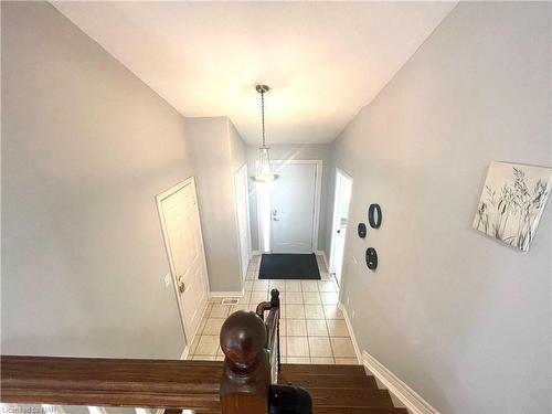 8211 Spring Blossom Drive, Niagara Falls, ON - Indoor Photo Showing Other Room