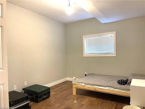 8211 Spring Blossom Drive, Niagara Falls, ON - Indoor Photo Showing Bedroom