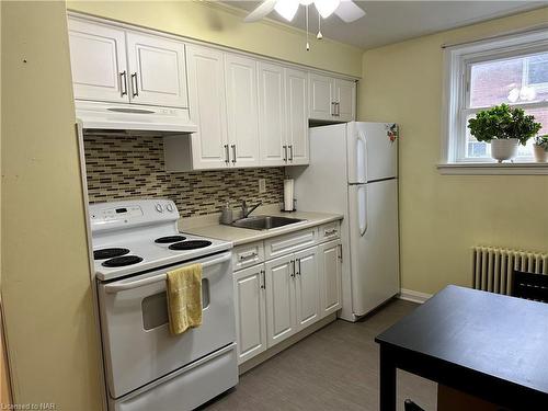 Unit#2  9 Masterson Drive, St. Catharines, ON - Indoor Photo Showing Kitchen