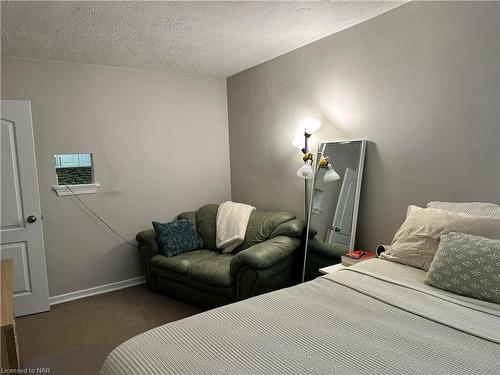 Unit#2  9 Masterson Drive, St. Catharines, ON - Indoor Photo Showing Bedroom