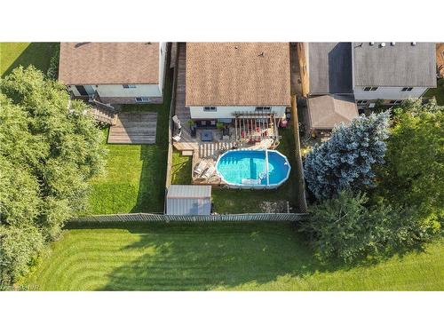 5991 Andrea Drive, Niagara Falls, ON - Outdoor With Above Ground Pool