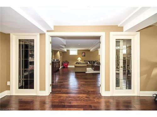 22 Beechwood Crescent, Fonthill, ON - Indoor Photo Showing Other Room