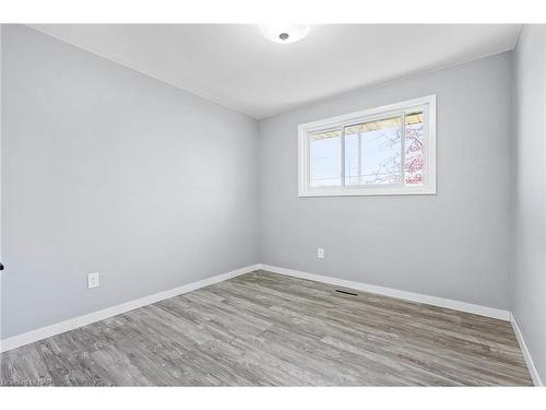 227 Lakeshore Road, St. Catharines, ON - Indoor Photo Showing Other Room