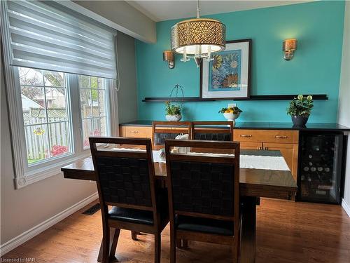25 Royal Road, Port Colborne, ON - Indoor Photo Showing Dining Room
