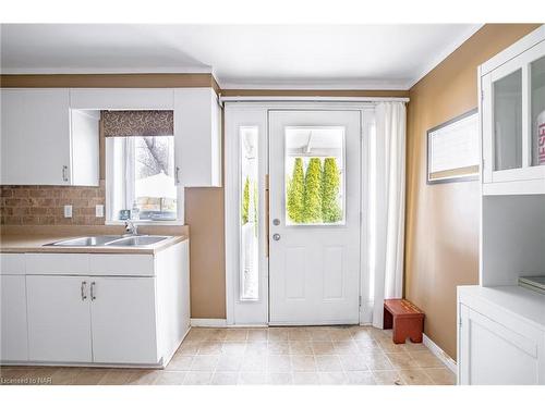 42 Tasker Street, St. Catharines, ON - Indoor Photo Showing Kitchen With Double Sink