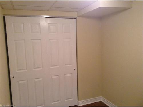 32 Dianne Drive, St. Catharines, ON - Indoor Photo Showing Other Room