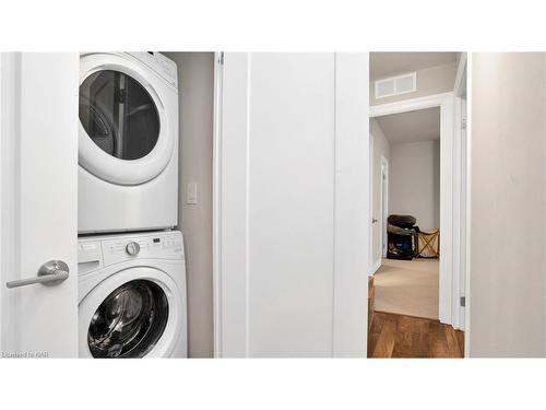 1205-505 Talbot Street, London, ON - Indoor Photo Showing Laundry Room