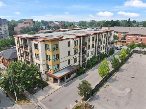 103-26 Wellington Street, St. Catharines, ON - Outdoor With View