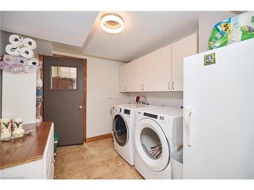 7 Huntington Lane, St. Catharines, ON - Indoor Photo Showing Laundry Room