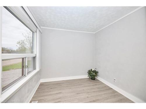 490 Fairview Road, Fort Erie, ON - Indoor Photo Showing Other Room