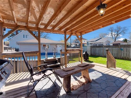 5738 Byng Avenue, Niagara Falls, ON - Outdoor With Deck Patio Veranda With Exterior