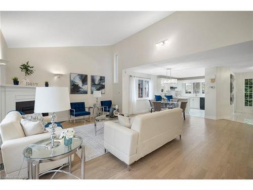 6839 Imperial Court, Niagara Falls, ON - Indoor Photo Showing Living Room With Fireplace