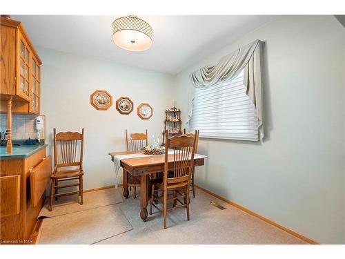 3654 Connection Drive, Ridgeway, ON - Indoor Photo Showing Dining Room