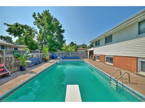 15 Highcourt Crescent, St. Catharines, ON - Outdoor With In Ground Pool With Exterior