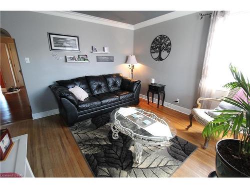 12 West Street S, Thorold, ON - Indoor Photo Showing Other Room