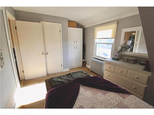 12 West Street S, Thorold, ON - Indoor Photo Showing Other Room