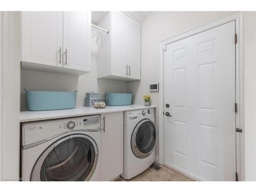 1-288 Main Street East Street, Grimsby, ON - Indoor Photo Showing Laundry Room
