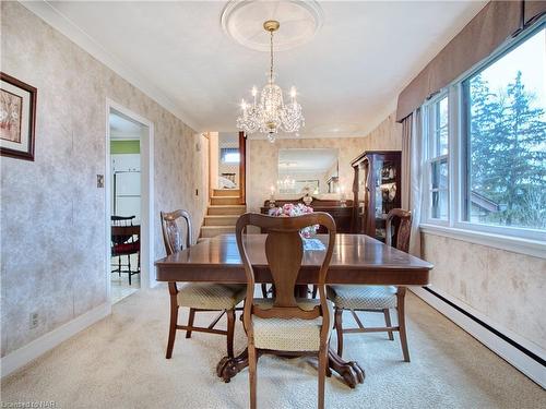 2532 Ott Road, Fort Erie, ON - Indoor Photo Showing Dining Room