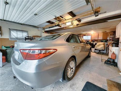 2532 Ott Road, Fort Erie, ON - Indoor Photo Showing Garage