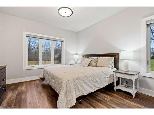 11346 Fowler Road, Wainfleet, ON - Indoor Photo Showing Bedroom