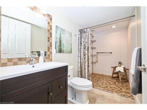 1204-15 Towering Heights Boulevard, St. Catharines, ON - Indoor Photo Showing Bathroom