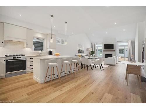 46 Beachwalk Crescent, Crystal Beach, ON - Indoor Photo Showing Kitchen With Upgraded Kitchen