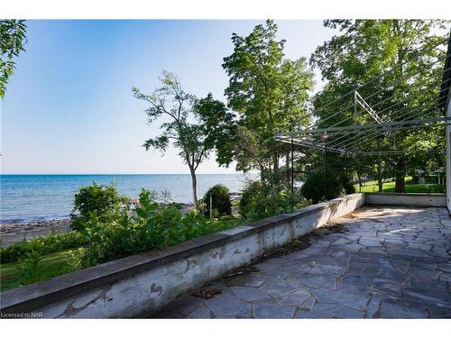 3307 Lakecrest Court, Fort Erie, ON - Outdoor With Body Of Water