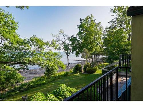 3307 Lakecrest Court, Fort Erie, ON - Outdoor