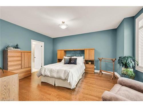 26 Emerald Common, St. Catharines, ON - Indoor Photo Showing Bedroom