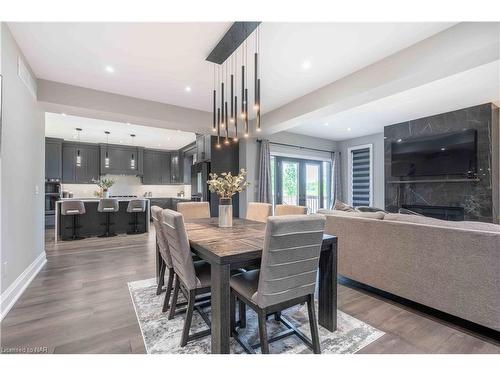 148 Susan Drive, Fonthill, ON - Indoor Photo Showing Dining Room