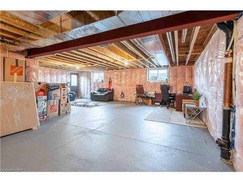 148 Susan Drive, Fonthill, ON - Indoor Photo Showing Basement