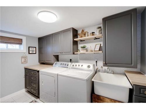 5857 Murray Street, Niagara Falls, ON - Indoor Photo Showing Laundry Room